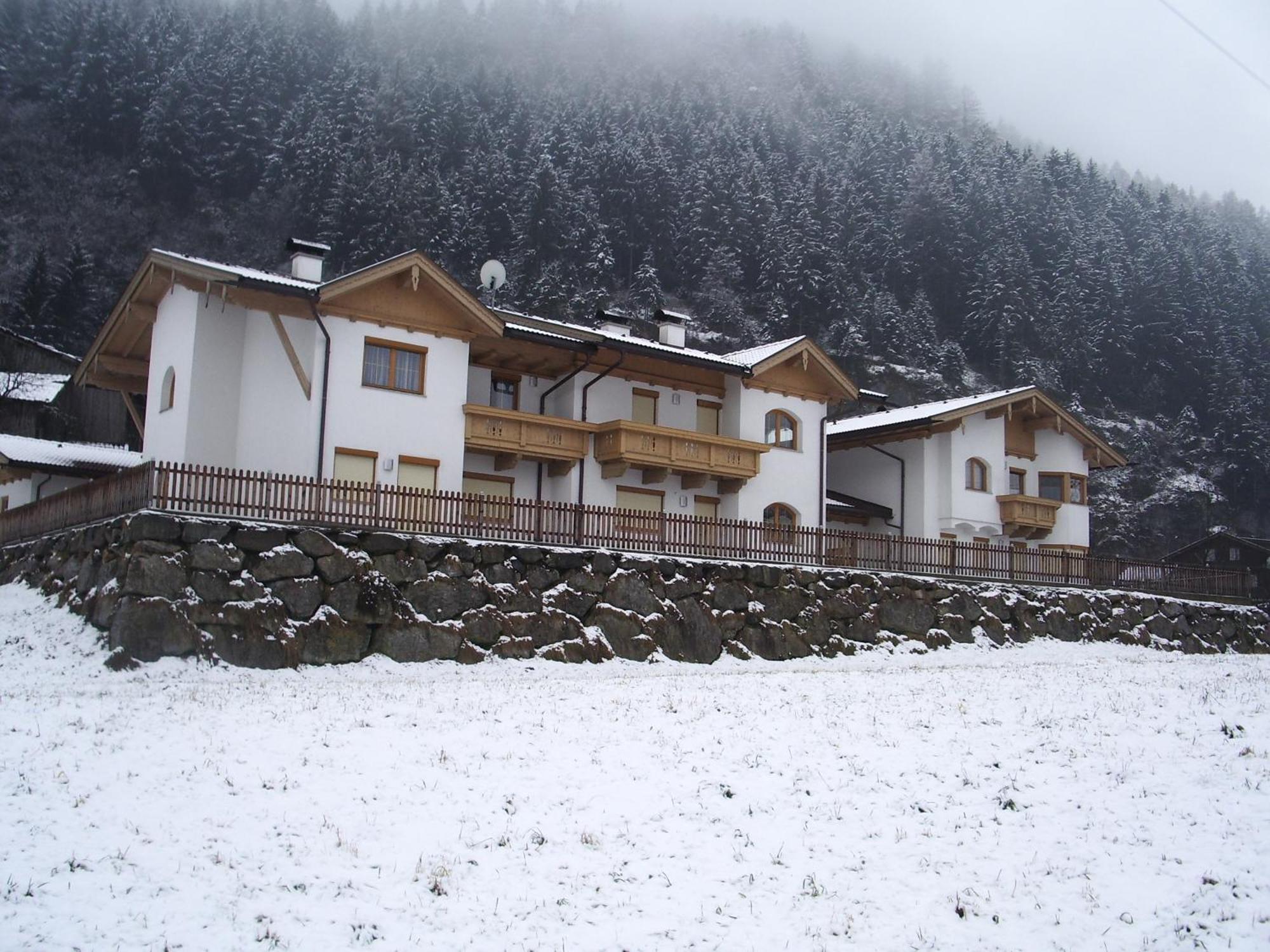 Haus Peter Schiestl Apartman Zell am Ziller Kültér fotó