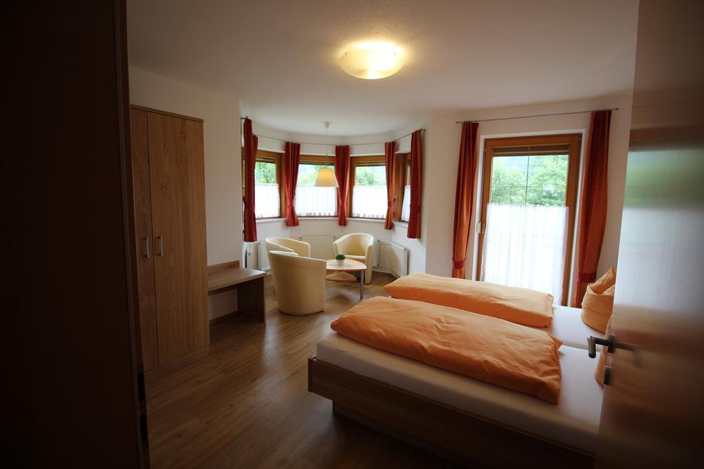 Haus Peter Schiestl Apartman Zell am Ziller Kültér fotó