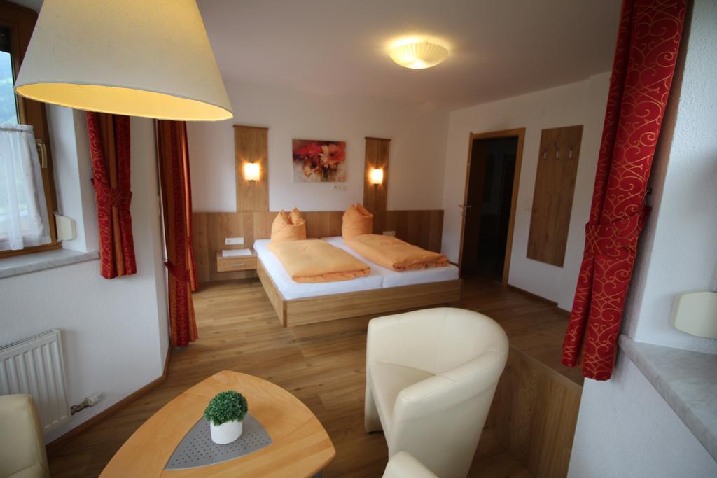 Haus Peter Schiestl Apartman Zell am Ziller Kültér fotó