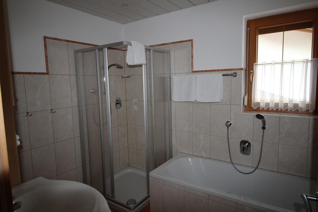 Haus Peter Schiestl Apartman Zell am Ziller Kültér fotó