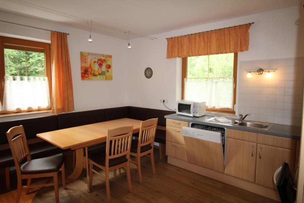 Haus Peter Schiestl Apartman Zell am Ziller Kültér fotó