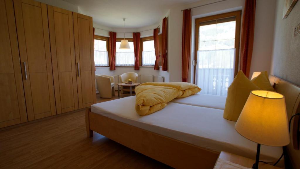 Haus Peter Schiestl Apartman Zell am Ziller Kültér fotó