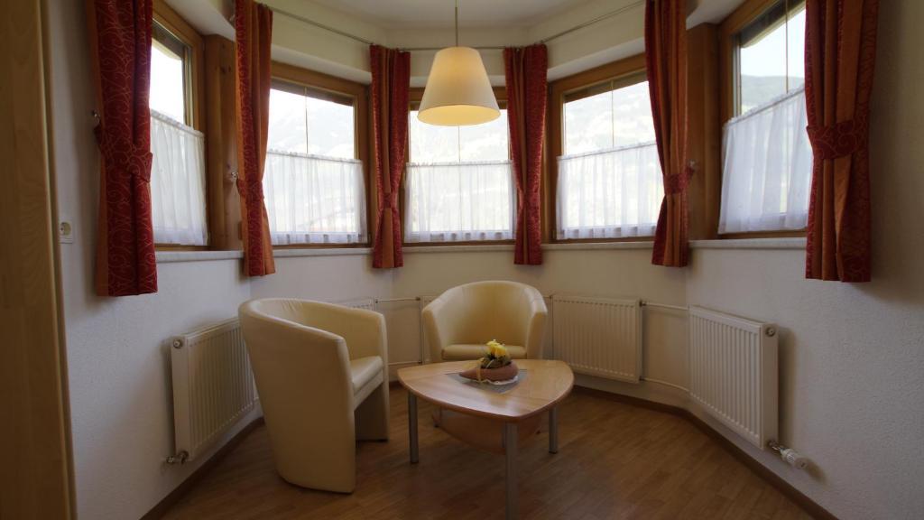 Haus Peter Schiestl Apartman Zell am Ziller Kültér fotó
