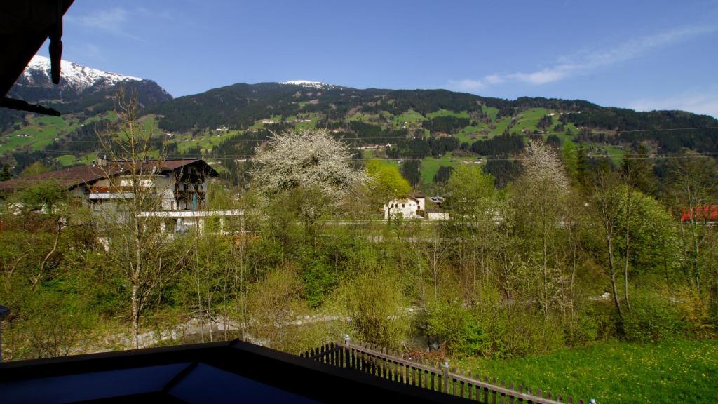 Haus Peter Schiestl Apartman Zell am Ziller Kültér fotó